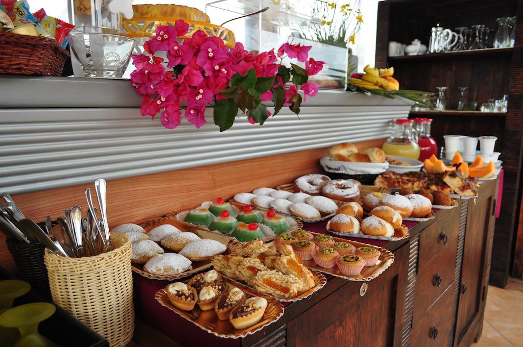 Rooms And Breakfast Zefiro San Vito Lo Capo Luaran gambar