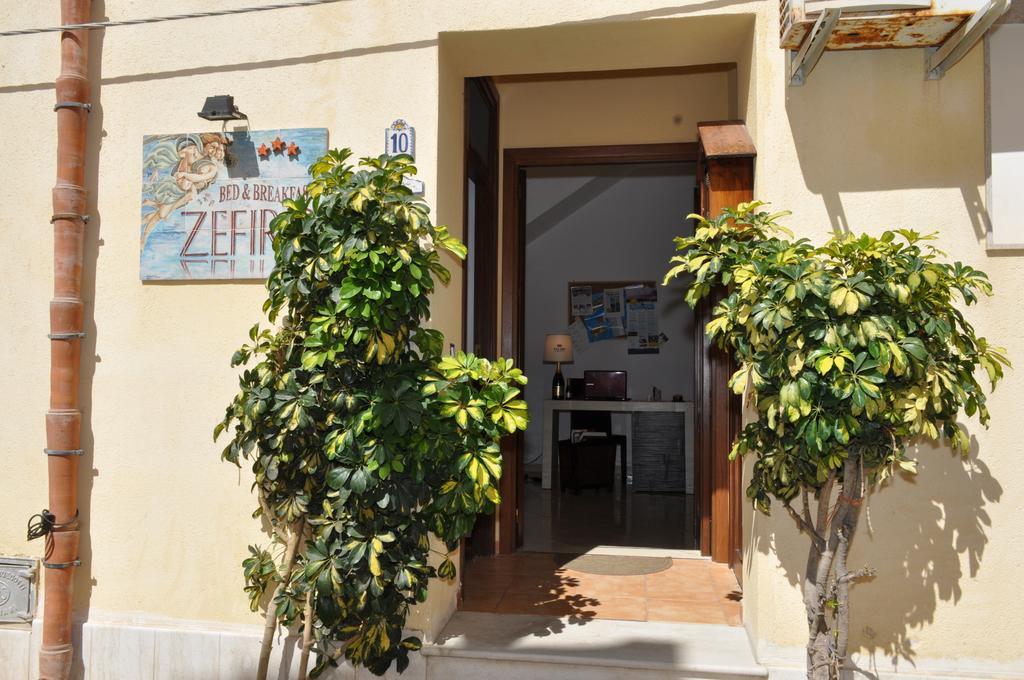 Rooms And Breakfast Zefiro San Vito Lo Capo Luaran gambar